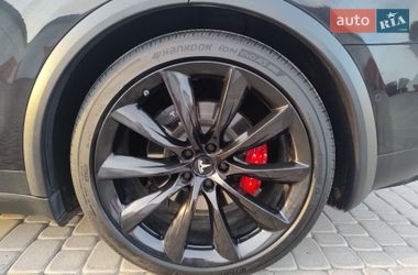 Позашляховик / Кросовер Tesla Model X 2016 в Львові фото 11 Позашляховик / Кросовер Tesla Model X 2016 в Львові