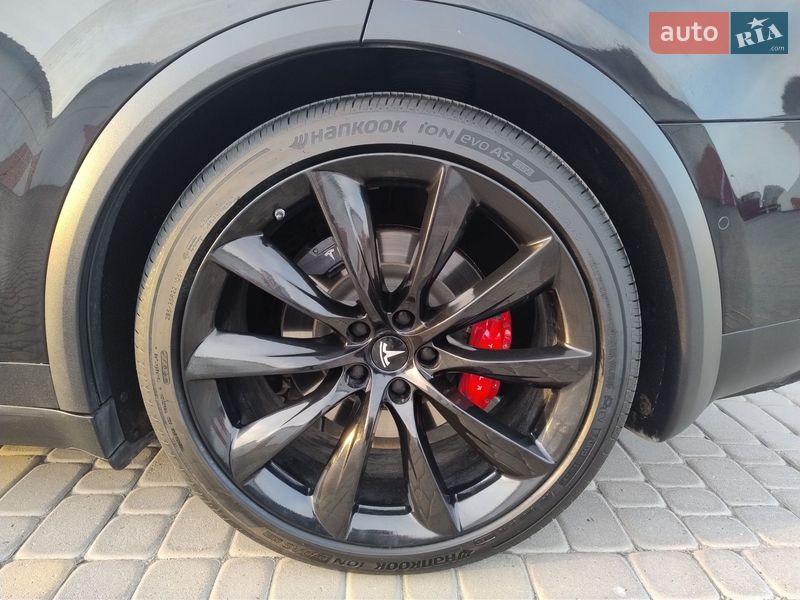 Позашляховик / Кросовер Tesla Model X 2016 в Львові фото 11 Позашляховик / Кросовер Tesla Model X 2016 в Львові