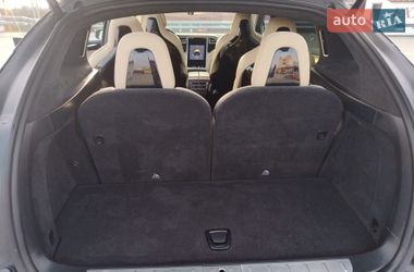 Позашляховик / Кросовер Tesla Model X 2016 в Львові фото 24 Позашляховик / Кросовер Tesla Model X 2016 в Львові