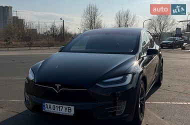 Позашляховик / Кросовер Tesla Model X 2016 в Києві