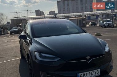 Позашляховик / Кросовер Tesla Model X 2016 в Києві