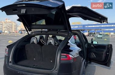Позашляховик / Кросовер Tesla Model X 2016 в Києві