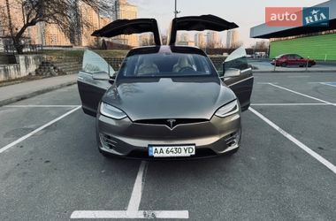 Внедорожник / Кроссовер Tesla Model X 2016 в Киеве