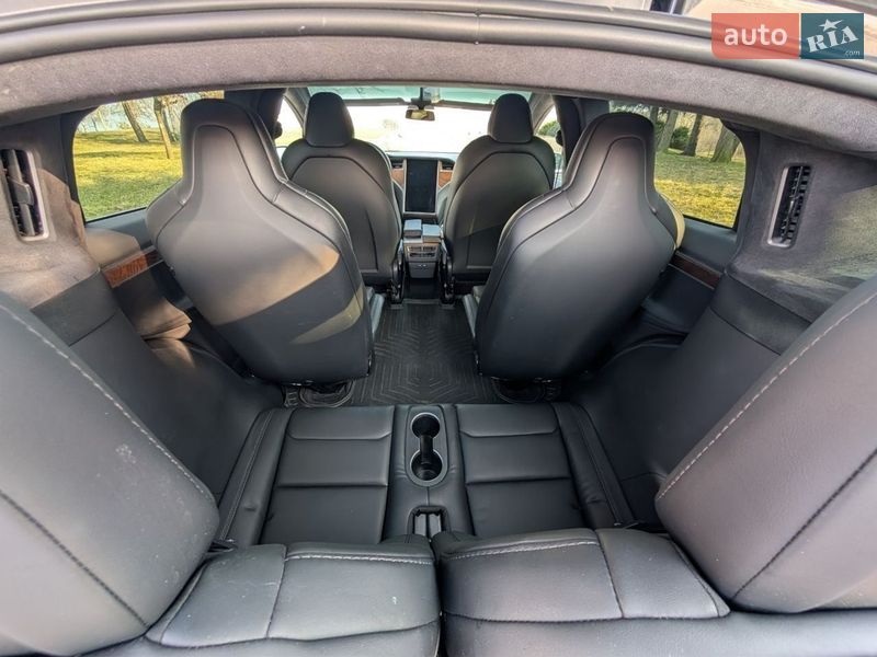 Позашляховик / Кросовер Tesla Model X 2020 в Києві