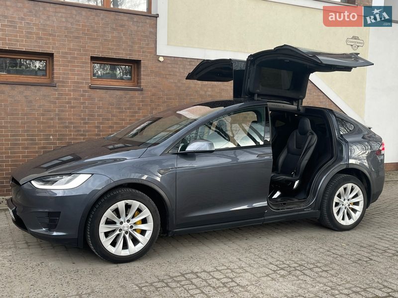 Внедорожник / Кроссовер Tesla Model X 2016 в Львове