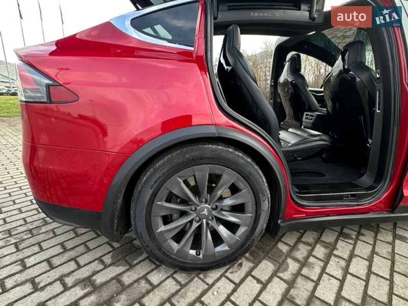Внедорожник / Кроссовер Tesla Model X 2016 в Львове фото 9 Внедорожник / Кроссовер Tesla Model X 2016 в Львове
