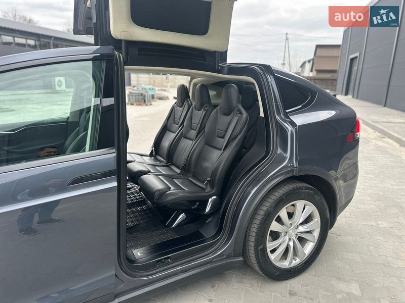 Внедорожник / Кроссовер Tesla Model X 2016 в Белой Церкви