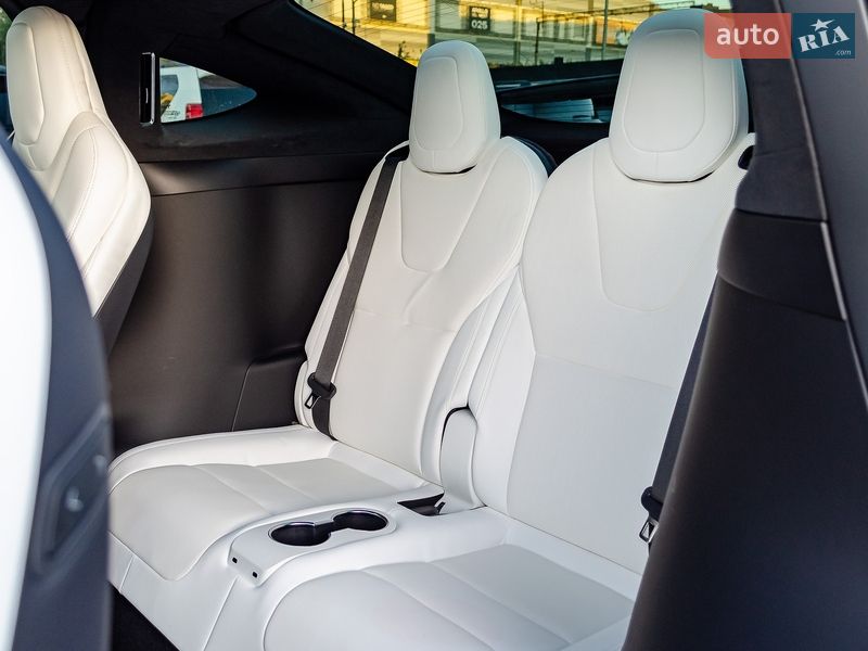 Позашляховик / Кросовер Tesla Model X 2022 в Києві фото 38 Позашляховик / Кросовер Tesla Model X 2022 в Києві