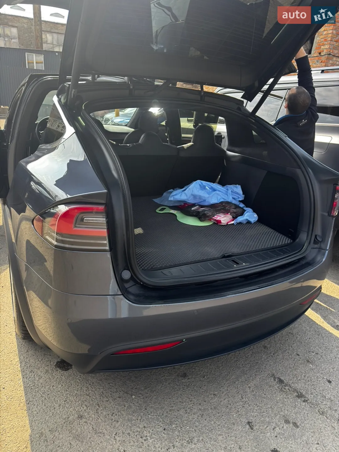 2020 Tesla Model X - мініатюра 5