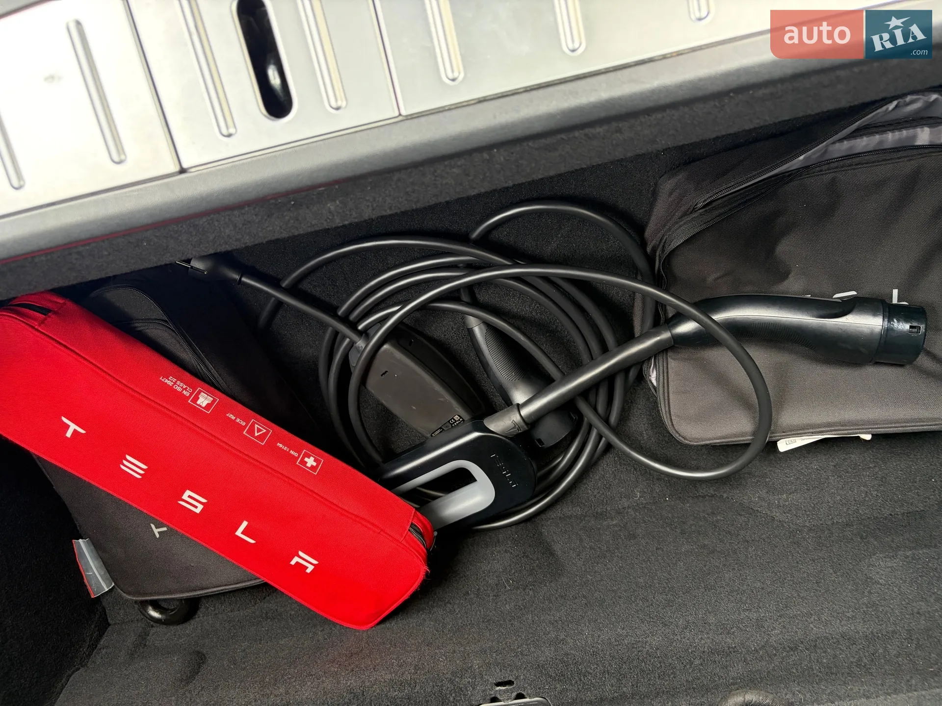 2019 Tesla Model X - мініатюра 133
