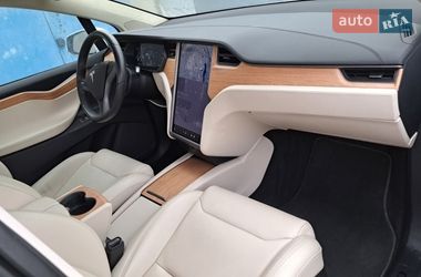 Позашляховик / Кросовер Tesla Model X 2018 в Костопілі