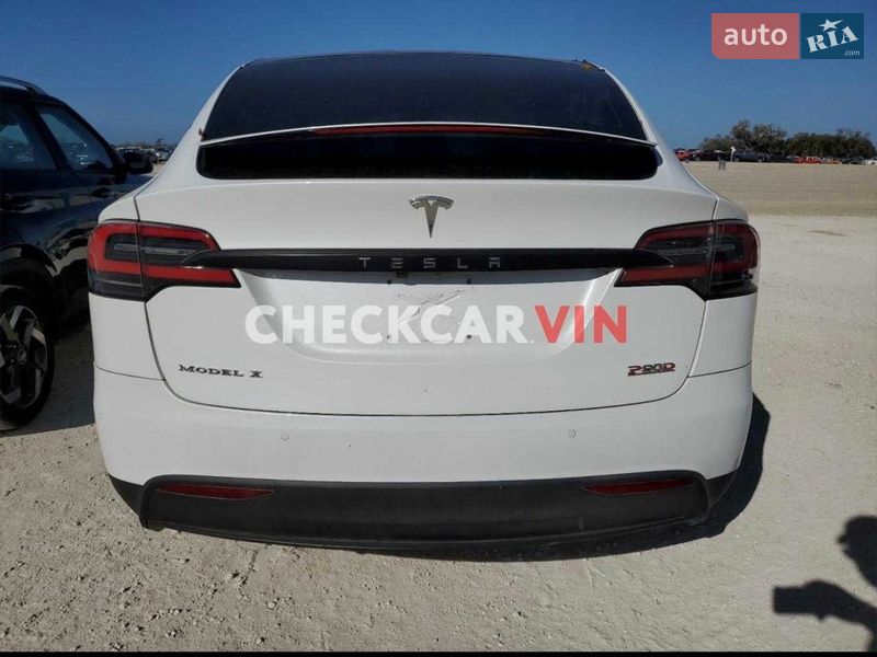 Позашляховик / Кросовер Tesla Model X 2016 в Рівному фото 7 Позашляховик / Кросовер Tesla Model X 2016 в Рівному