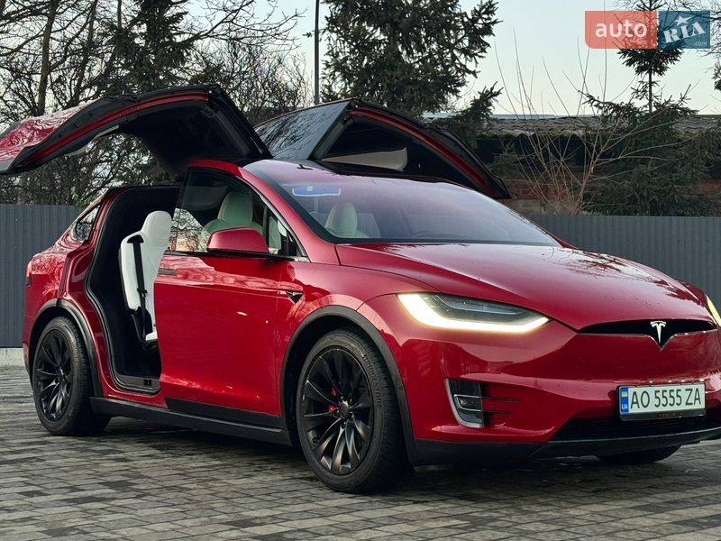 Позашляховик / Кросовер Tesla Model X 2020 в Ужгороді