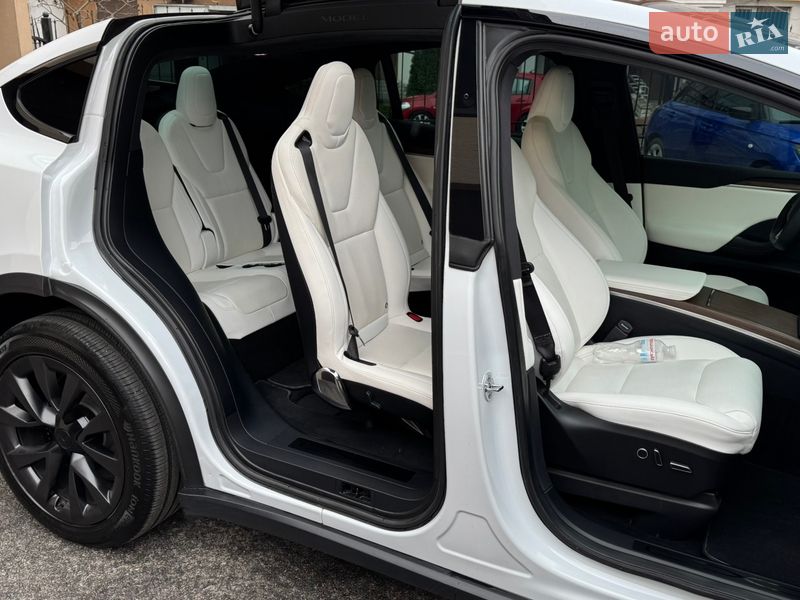 Внедорожник / Кроссовер Tesla Model X 2021 в Полтаве