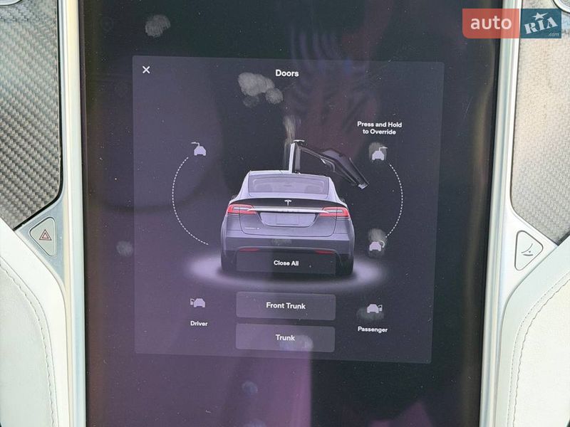 Внедорожник / Кроссовер Tesla Model X 2017 в Киеве