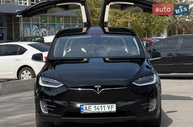 Позашляховик / Кросовер Tesla Model X 2018 в Дніпрі
