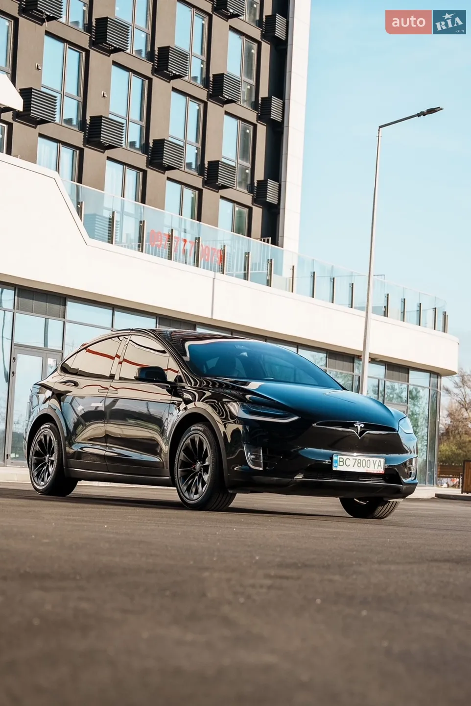 2020 Tesla Model X - мініатюра 3