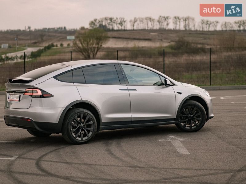 Внедорожник / Кроссовер Tesla Model X 2024 в Ровно