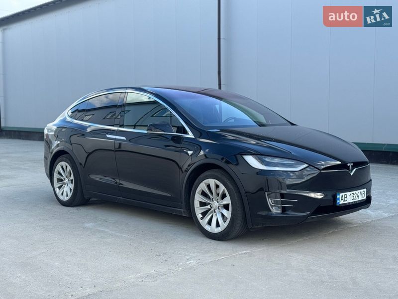 Внедорожник / Кроссовер Tesla Model X 2017 в Киеве