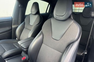 Внедорожник / Кроссовер Tesla Model X 2017 в Киеве