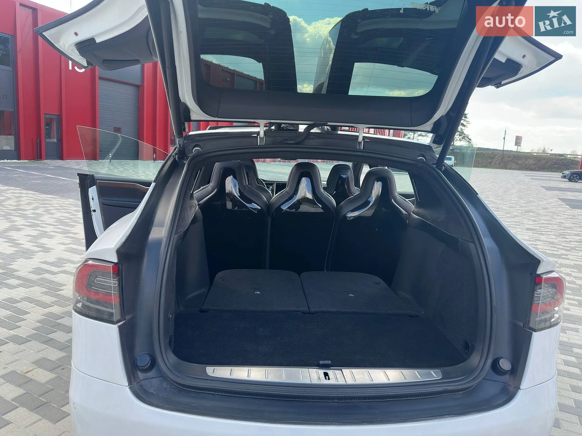 2017 Tesla Model X - мініатюра 18