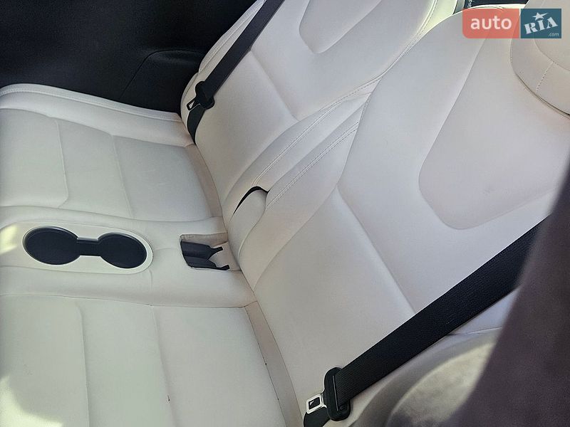 Позашляховик / Кросовер Tesla Model X 2020 в Львові