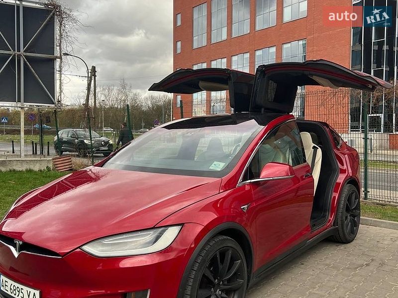 Внедорожник / Кроссовер Tesla Model X 2019 в Львове