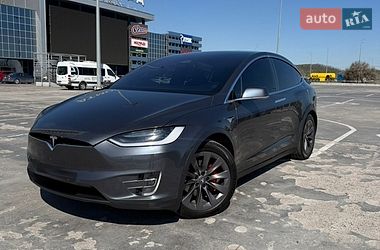 Позашляховик / Кросовер Tesla Model X 2017 в Києві