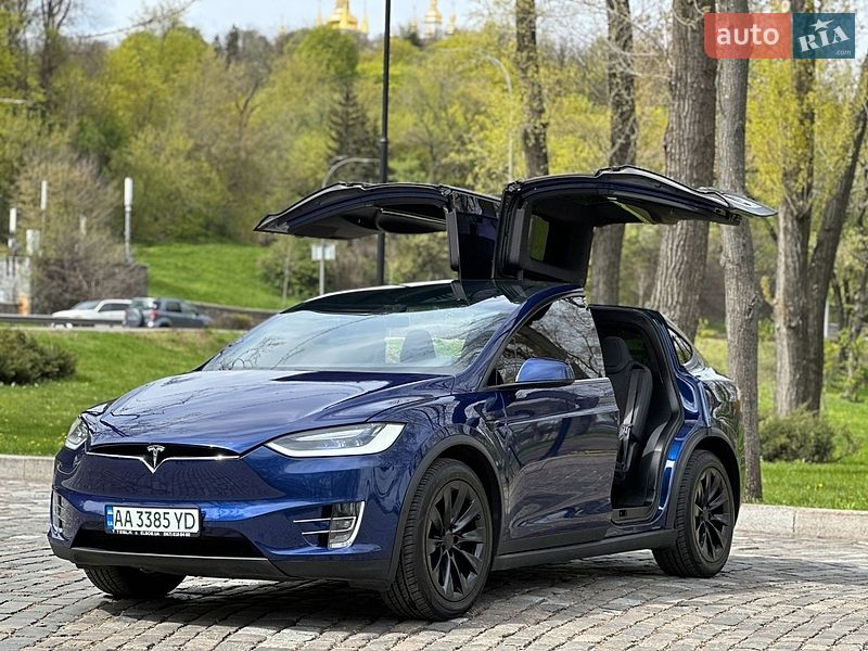 Tesla Model X 2017