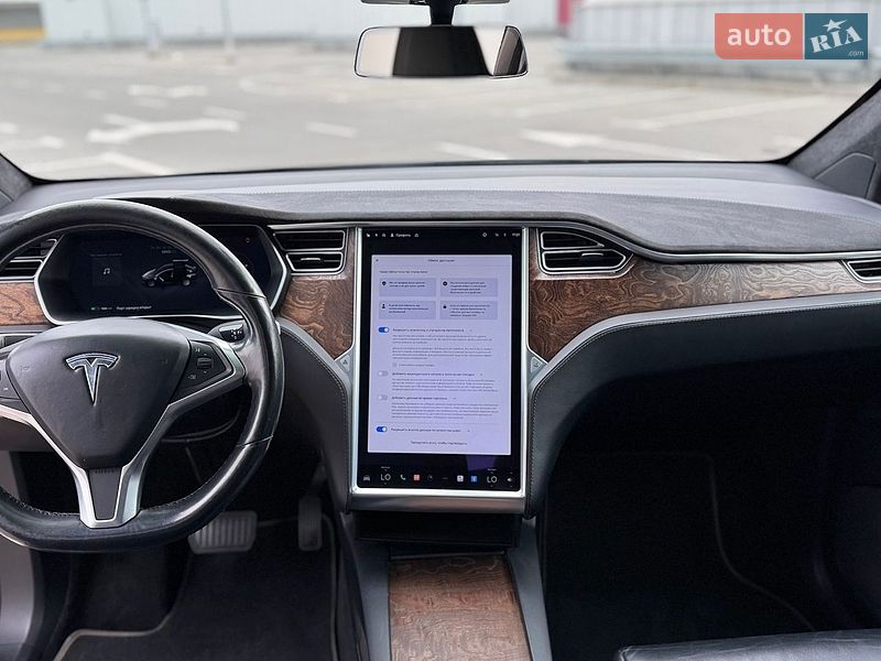 Внедорожник / Кроссовер Tesla Model X 2017 в Киеве