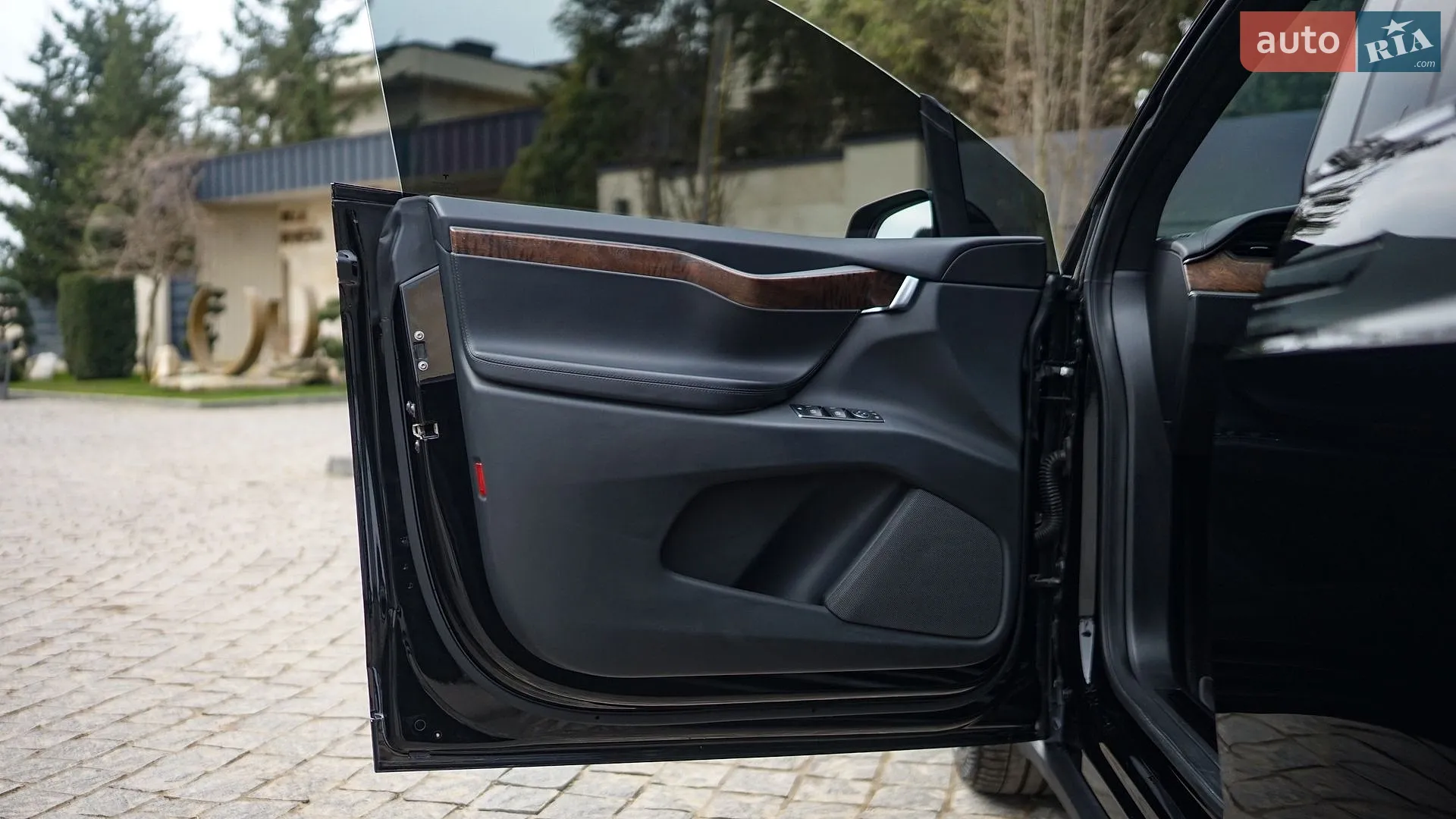 2020 Tesla Model X - мініатюра 18