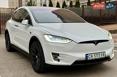 Внедорожник / Кроссовер Tesla Model X 2019 в Киеве