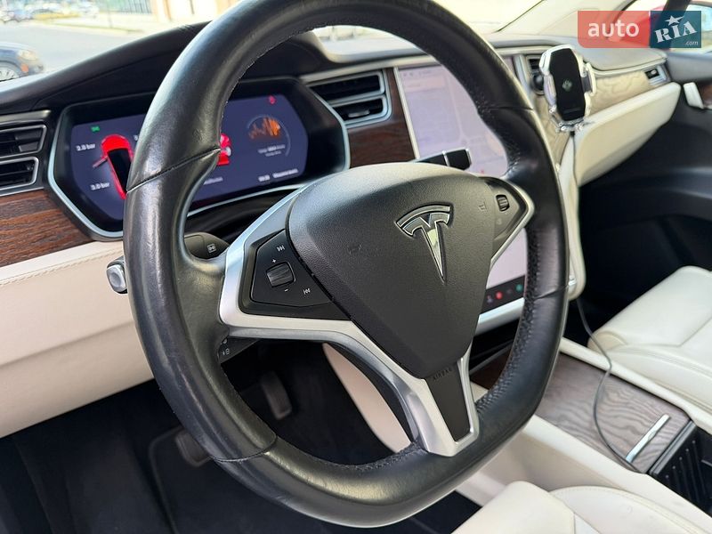 Внедорожник / Кроссовер Tesla Model X 2017 в Львове