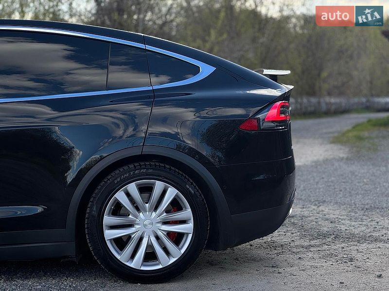 Внедорожник / Кроссовер Tesla Model X 2016 в Львове