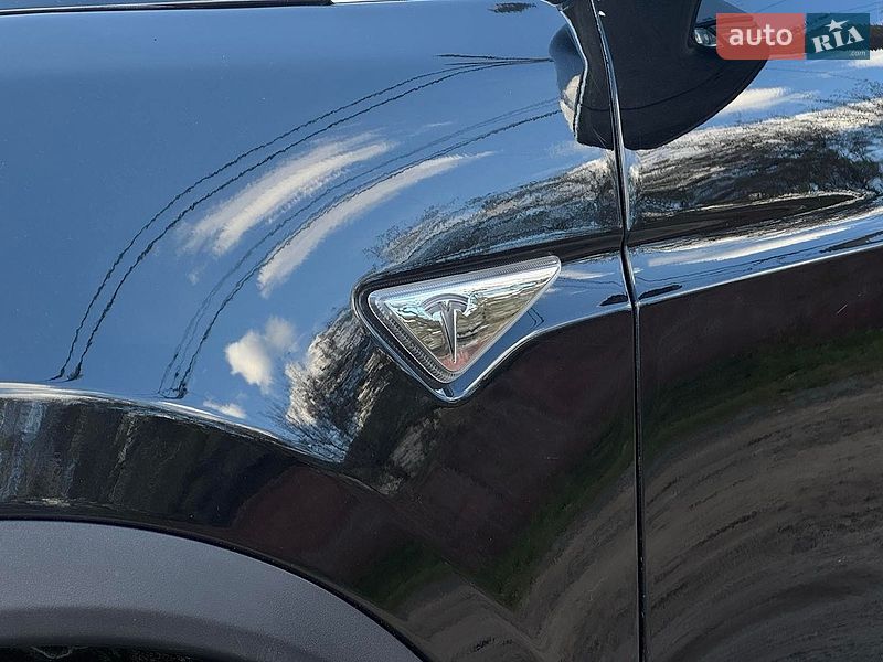 Внедорожник / Кроссовер Tesla Model X 2016 в Львове