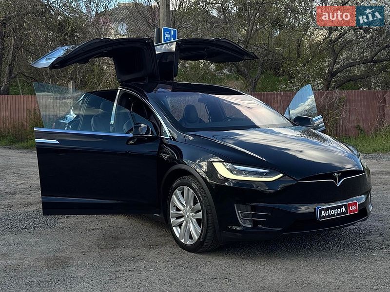 Внедорожник / Кроссовер Tesla Model X 2016 в Львове