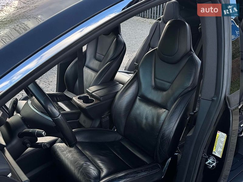 Внедорожник / Кроссовер Tesla Model X 2016 в Львове