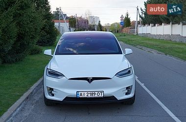 Внедорожник / Кроссовер Tesla Model X 2019 в Киеве