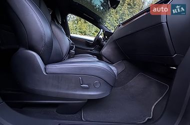 Внедорожник / Кроссовер Tesla Model X 2019 в Киеве