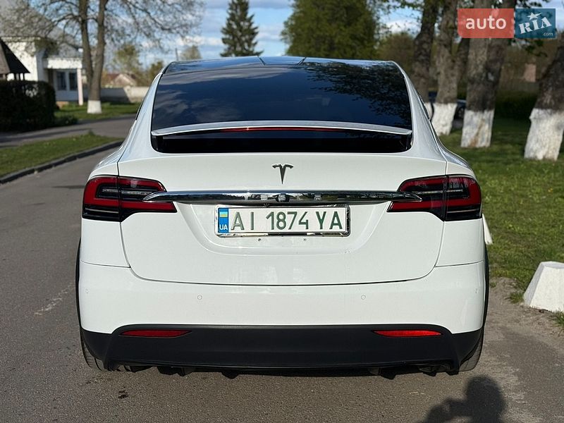 Внедорожник / Кроссовер Tesla Model X 2016 в Белой Церкви