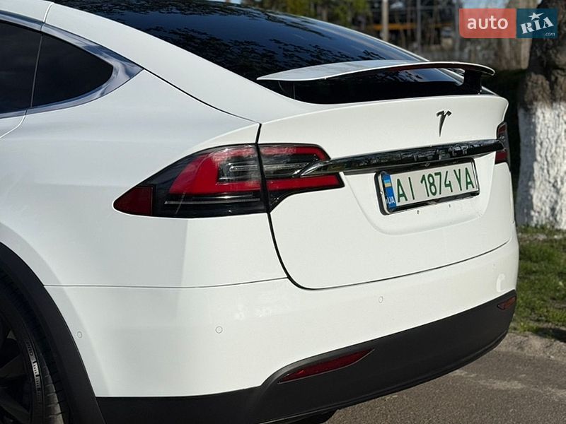 Внедорожник / Кроссовер Tesla Model X 2016 в Белой Церкви