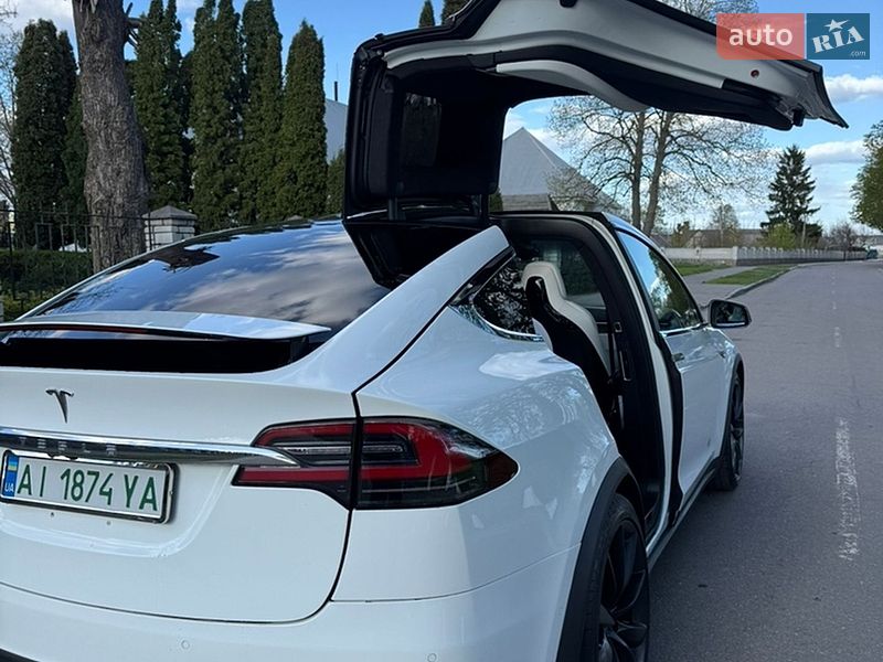 Внедорожник / Кроссовер Tesla Model X 2016 в Белой Церкви