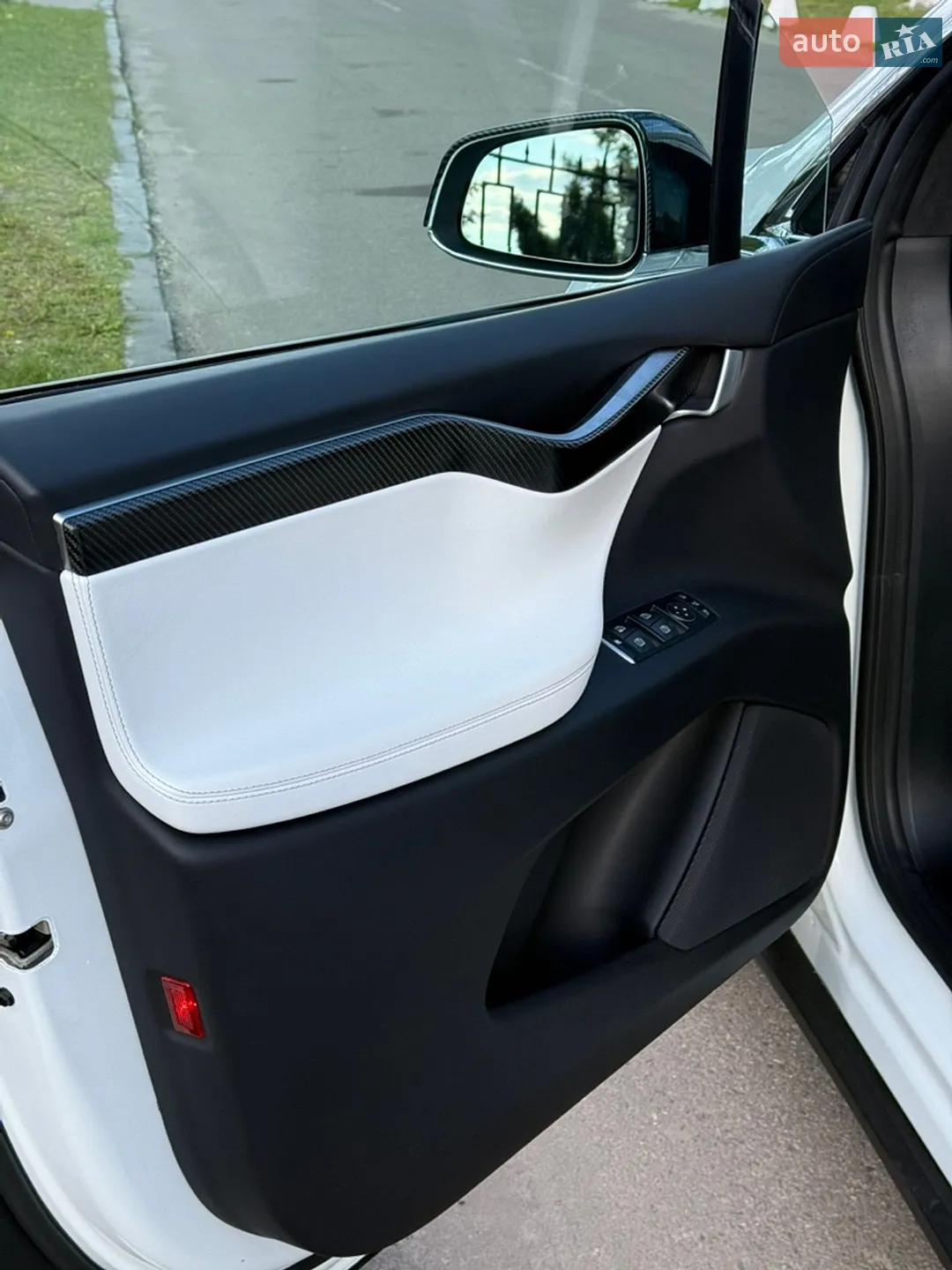 2016 Tesla Model X - мініатюра 17