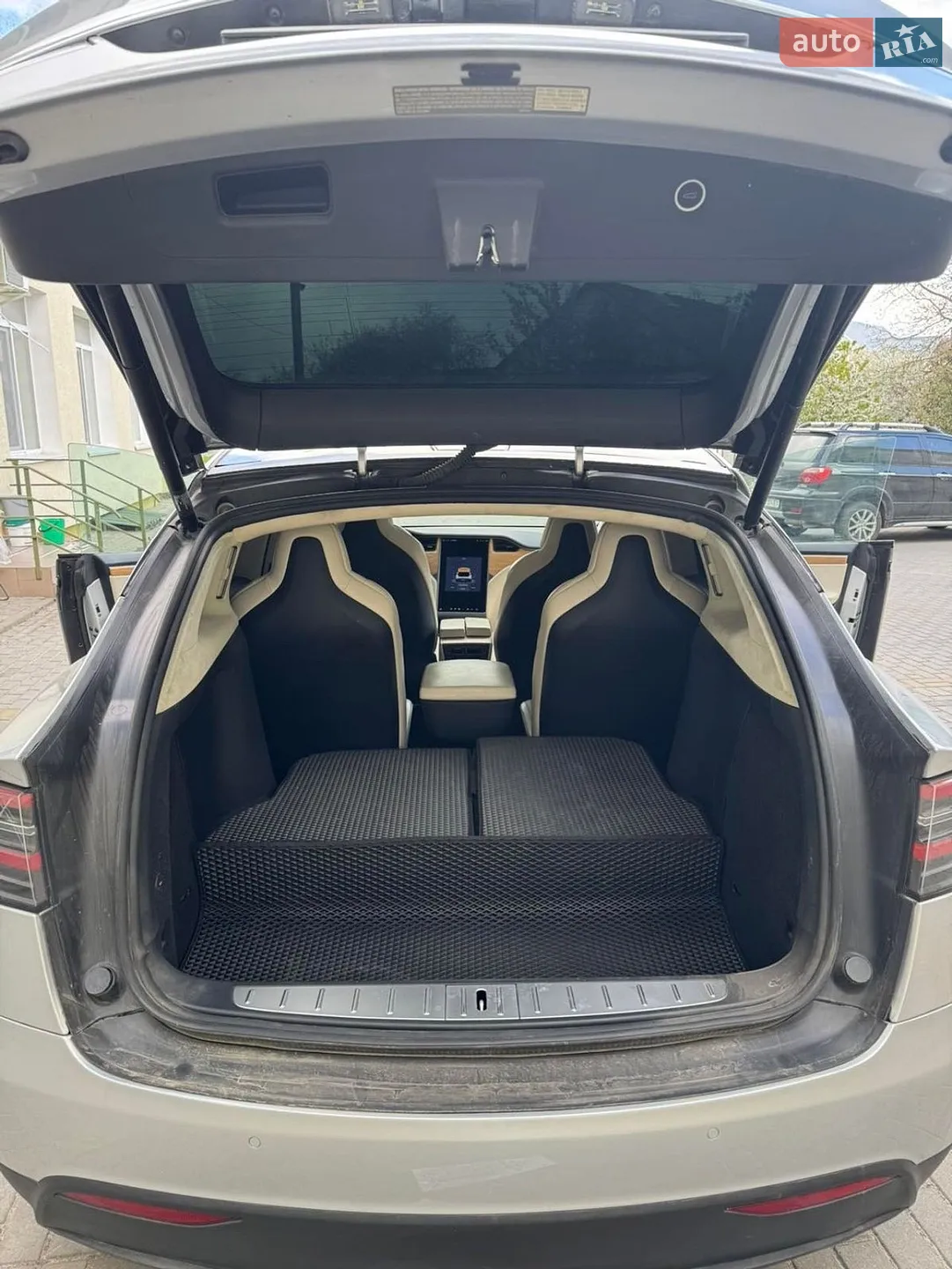 2018 Tesla Model X - мініатюра 13