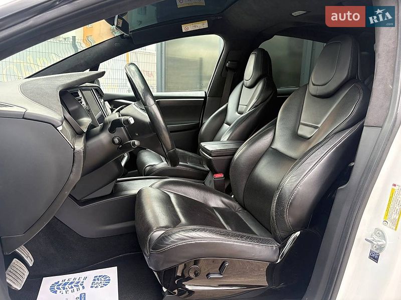 Внедорожник / Кроссовер Tesla Model X 2016 в Виннице