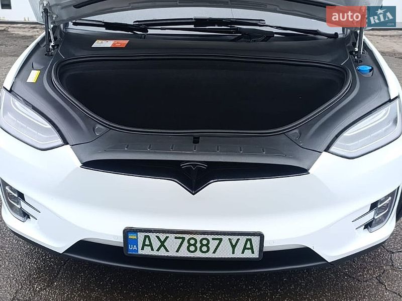Внедорожник / Кроссовер Tesla Model X 2016 в Харькове