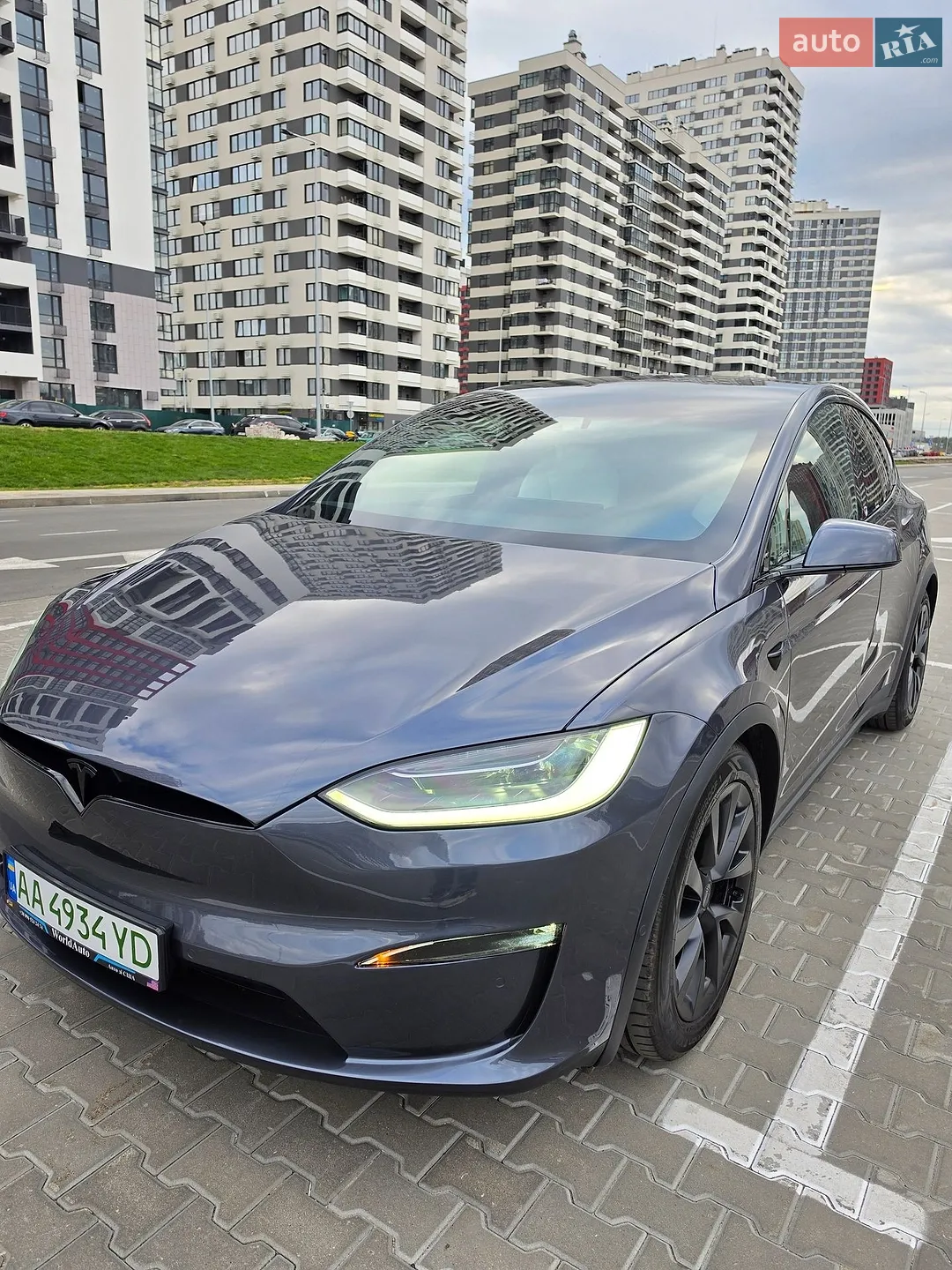 2022 Tesla Model X - мініатюра 3