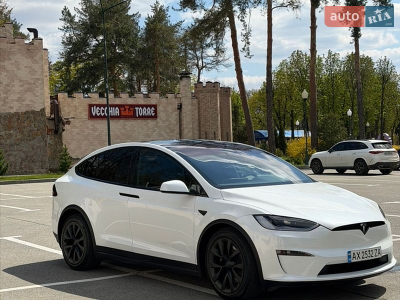 Внедорожник / Кроссовер Tesla Model X 2023 в Киеве