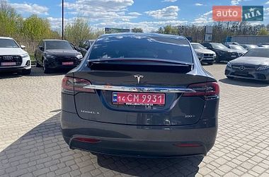 Позашляховик / Кросовер Tesla Model X 2018 в Львові