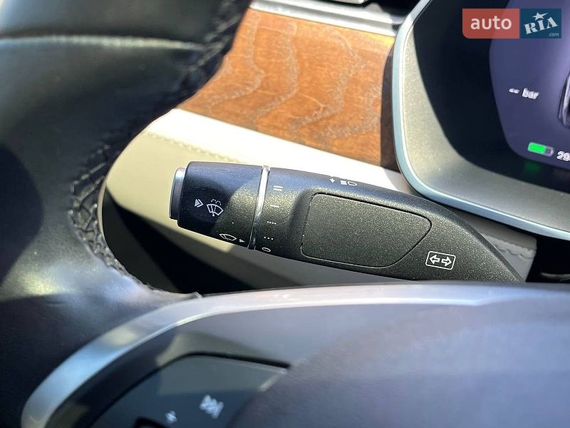 Внедорожник / Кроссовер Tesla Model X 2018 в Киеве